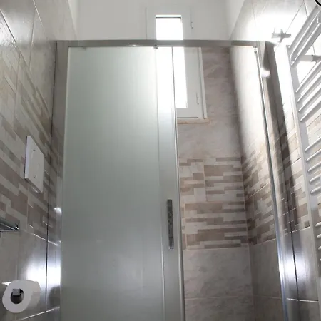 Terrazza Roma غالاتينا